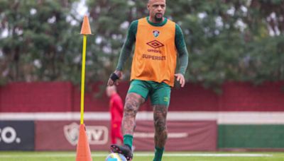 Felipe Melo treina com bola e se aproxima de retorno no Fluminense