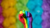 ¿Por qué se conmemora el Día Internacional contra la Homofobia, Bifobia y Transfobia?