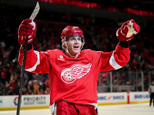 Steve Yzerman's message that prompted Patrick Kane to stay with Detroit Red Wings