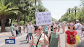 Europeus protestam contra turismo em massa