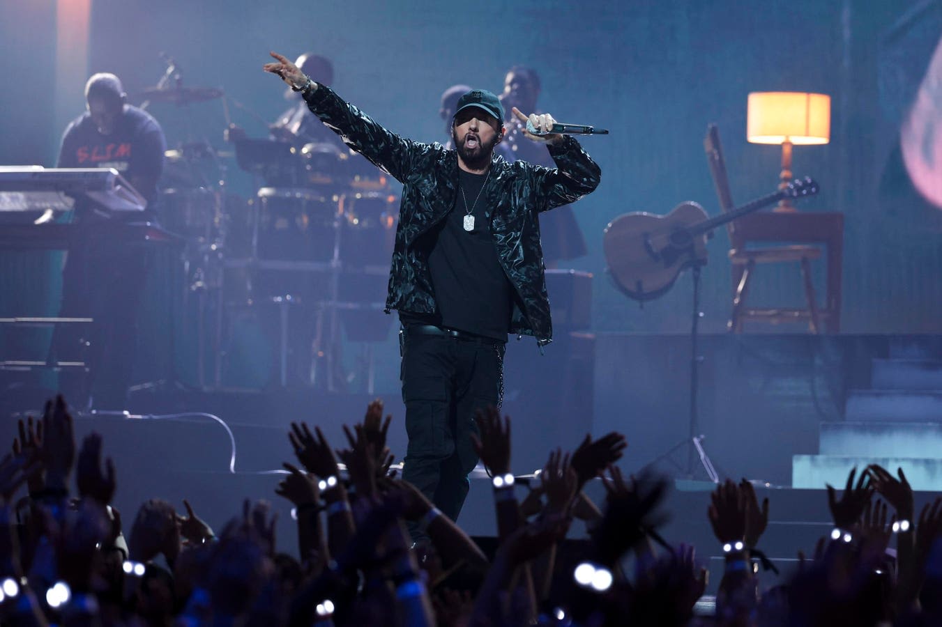 Eminem Makes VMA Return: Performs ‘Houdini’ And ‘Somebody Save Me’