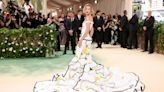 El look de Gigi Hadid para la Met Gala 2024 tardó más de 13.500 horas en confeccionarse