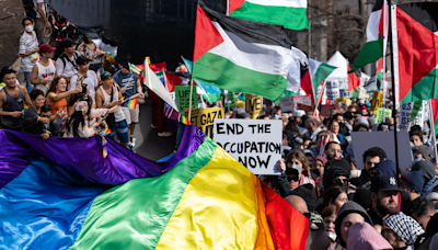 Pro-Palestine protesters interrupt Philadelphia Pride March: 'No pride in genocide'