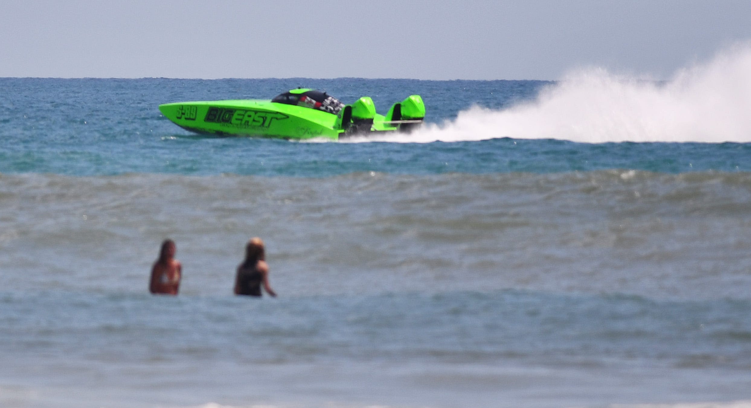 50+ best things to do in Brevard in May, from free movies to speed boat races