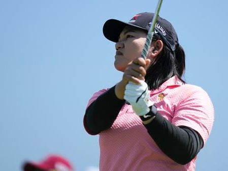 In a US Women’s Open more notable for who missed the cut, Wichanee Meechai has a two-shot lead - The Boston Globe