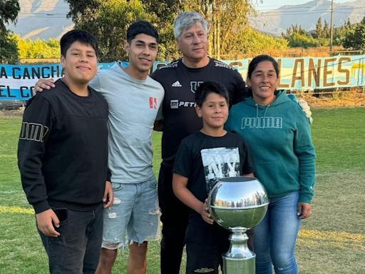 “A él le gustaría ser como su hermano, pero es difícil porque no tiene la misma disciplina”