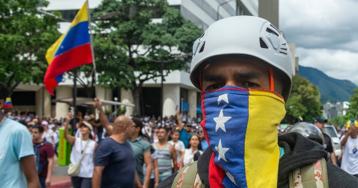 Disinformation peddlers use Venezuela chaos to stoke fears of anti-Trump vote-rigging