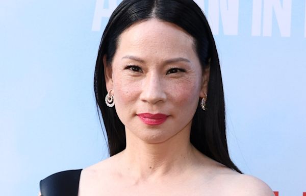 Lucy Liu Redefined the LBD Trend With This Super-Rare, Chic Red Carpet Appearance