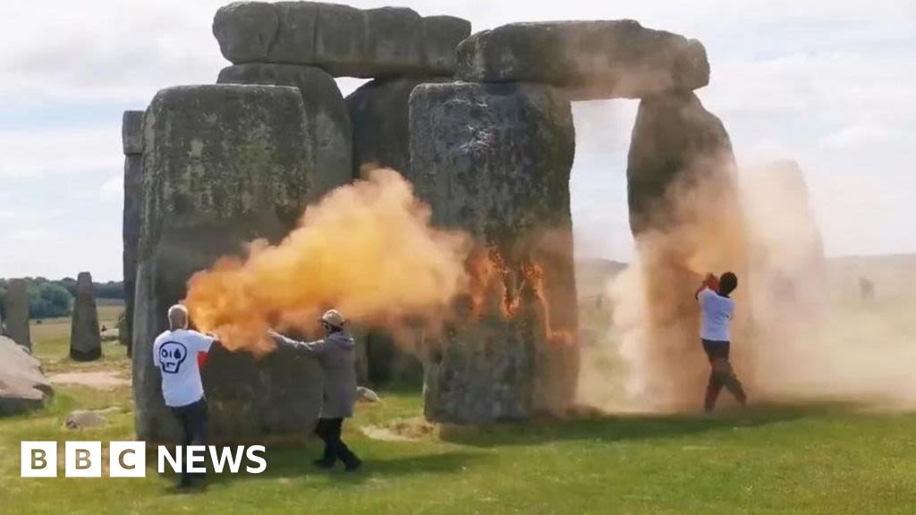 Third arrest after Stonehenge sprayed with powder paint