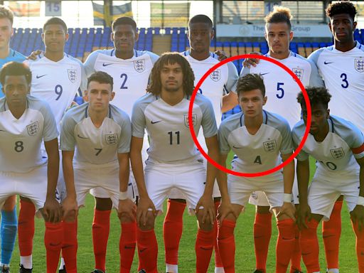 Ex-England wonderkid who won World Cup with Foden unemployed after L2 release