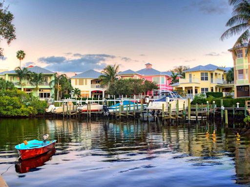 America's Best Small Retirement Town Is a Hidden Gem Along Florida's Treasure Coast With Perfect Beaches and a Charming Downtown