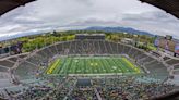 Rewinding Oregon football spring game as Gabriel leads Green to victory