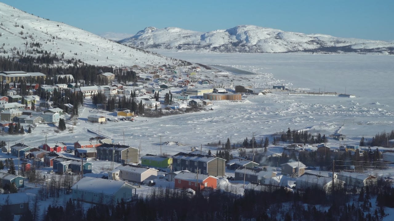 Facing 'maternal evacuation,' Inuit women on Labrador's north coast want midwifery at home