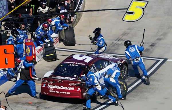 What TV channel is NASCAR’s Kansas race on today? Free live stream