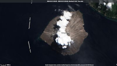 Photos from space capture before and after volcano erupts