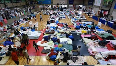 Inundaciones en Brasil obligan a construir "ciudades de tiendas de campaña" para acoger a desplazados - Diario El Sureño