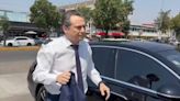 Emilio Lozoya llega en Mercedes Benz al Reclusorio: ¿Cuántos millones cuesta el auto de lujo?