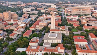 ¿Qué universidades de Estados Unidos ofrecen carreras en español?