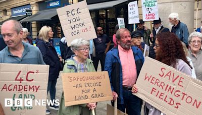 Peterborough City Council decides to fence off Werrington Fields