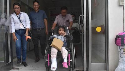 Leyla vuelve a su casa en Anzaldo tras recuperarse de un tumor en la pierna