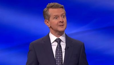 'Jeopardy's Ken Jennings reportedly "has no intention of leaving" and is "desperate to make it work" as rumors swirl of his exit from the show