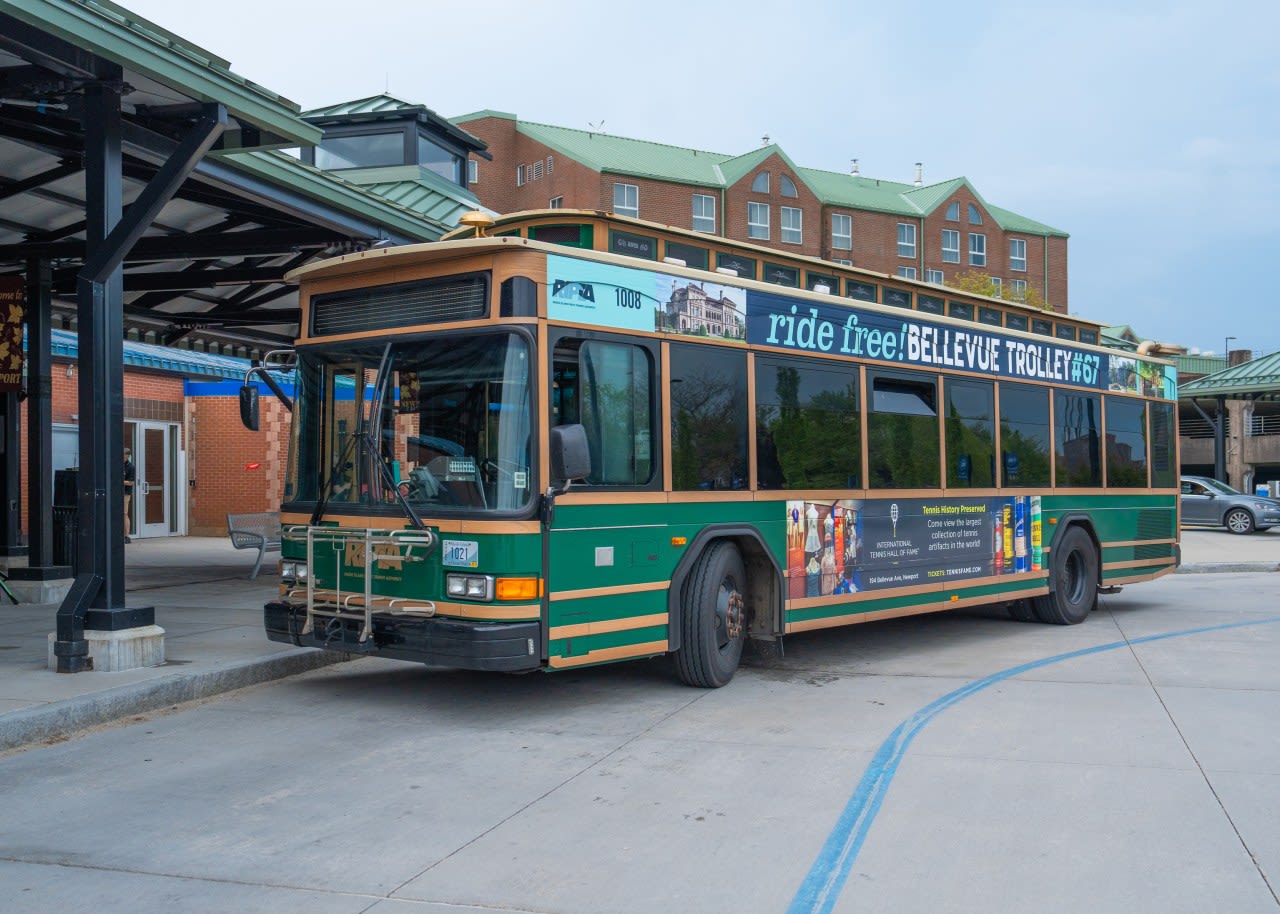 ‘Hop-on, hop-off’ trolley service returns to Newport this summer