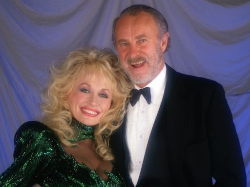 Dolly Parton pays tribute to '9 to 5' co-star Dabney Coleman: 'I will miss him greatly'