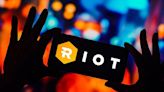 Riot Stock Shrugs Off Short Seller's 'War Against Bitcoin Miners' - Decrypt