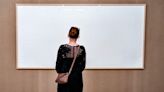 El artista danés Jens Haaning, condenado a devolver 67.000 euros a un museo por entregar lienzos en blanco
