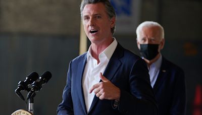 Gavin Newsom will replace Biden as 2024 nominee, Joe Rogan predicts