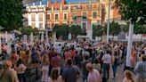 Tensión en una protesta contra la "turistificación" y "barificación" de Sevilla