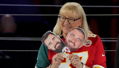 Travis Kelce Planning Huge Purchase For His Mom After Vacation With Taylor Swift