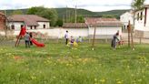 Un 'baby boom' llena las calles de alegría en el pequeño pueblo de Sorriba del Esla