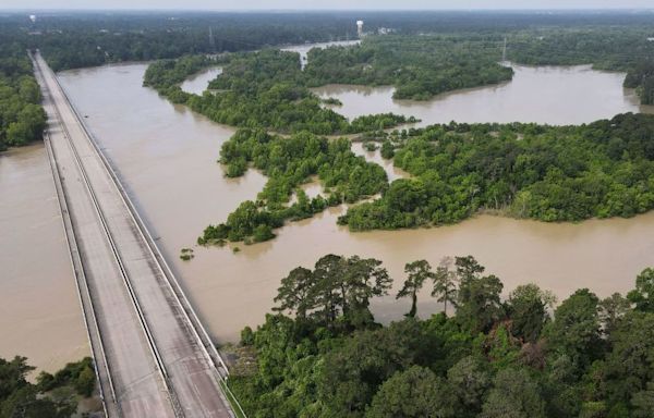 At least 178 people rescued in Texas as rivers flood to Hurricane Harvey levels, with more rain forecasted