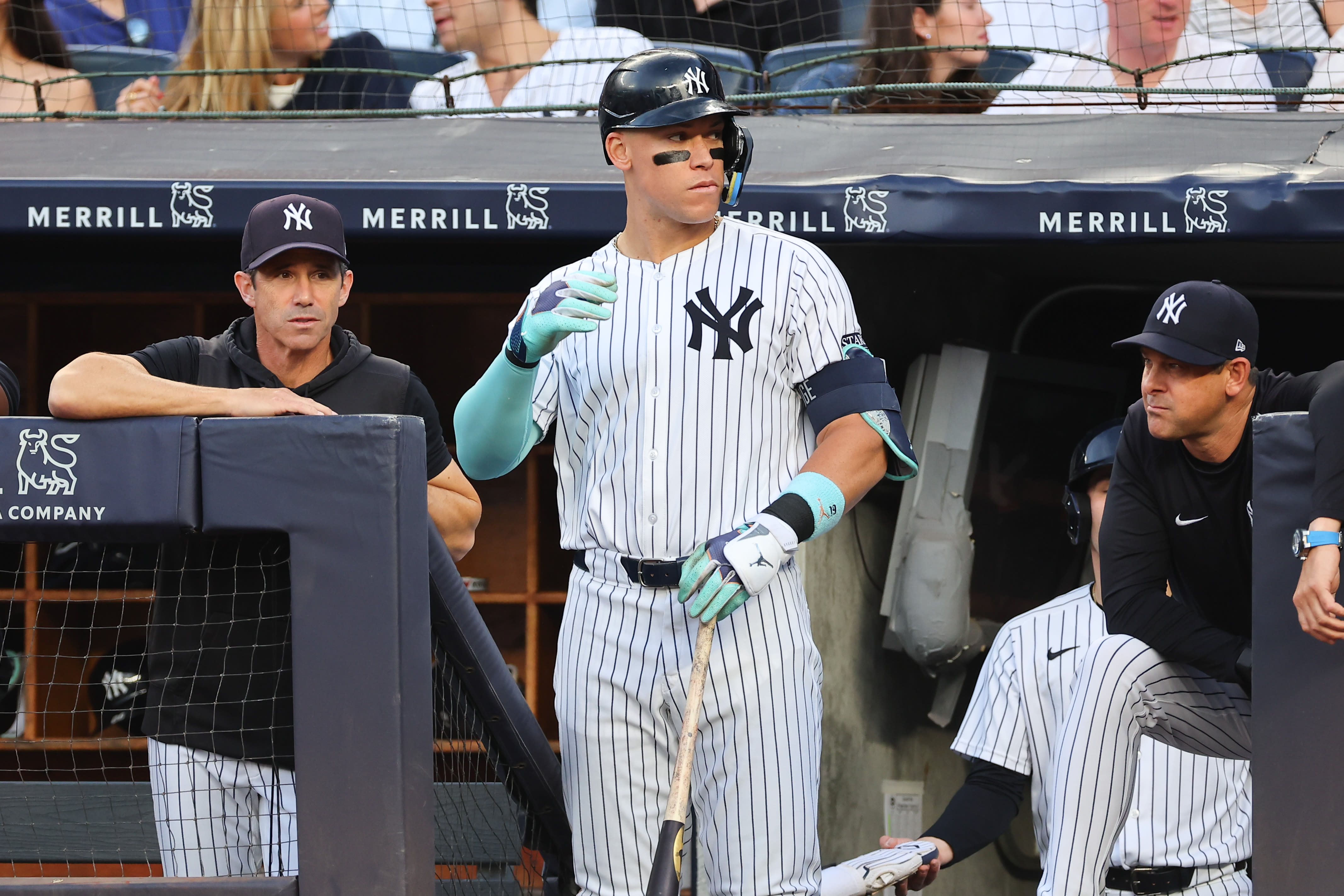 Yankees manager Aaron Boone shrugs off criticism from Aaron Judge's personal hitting coach