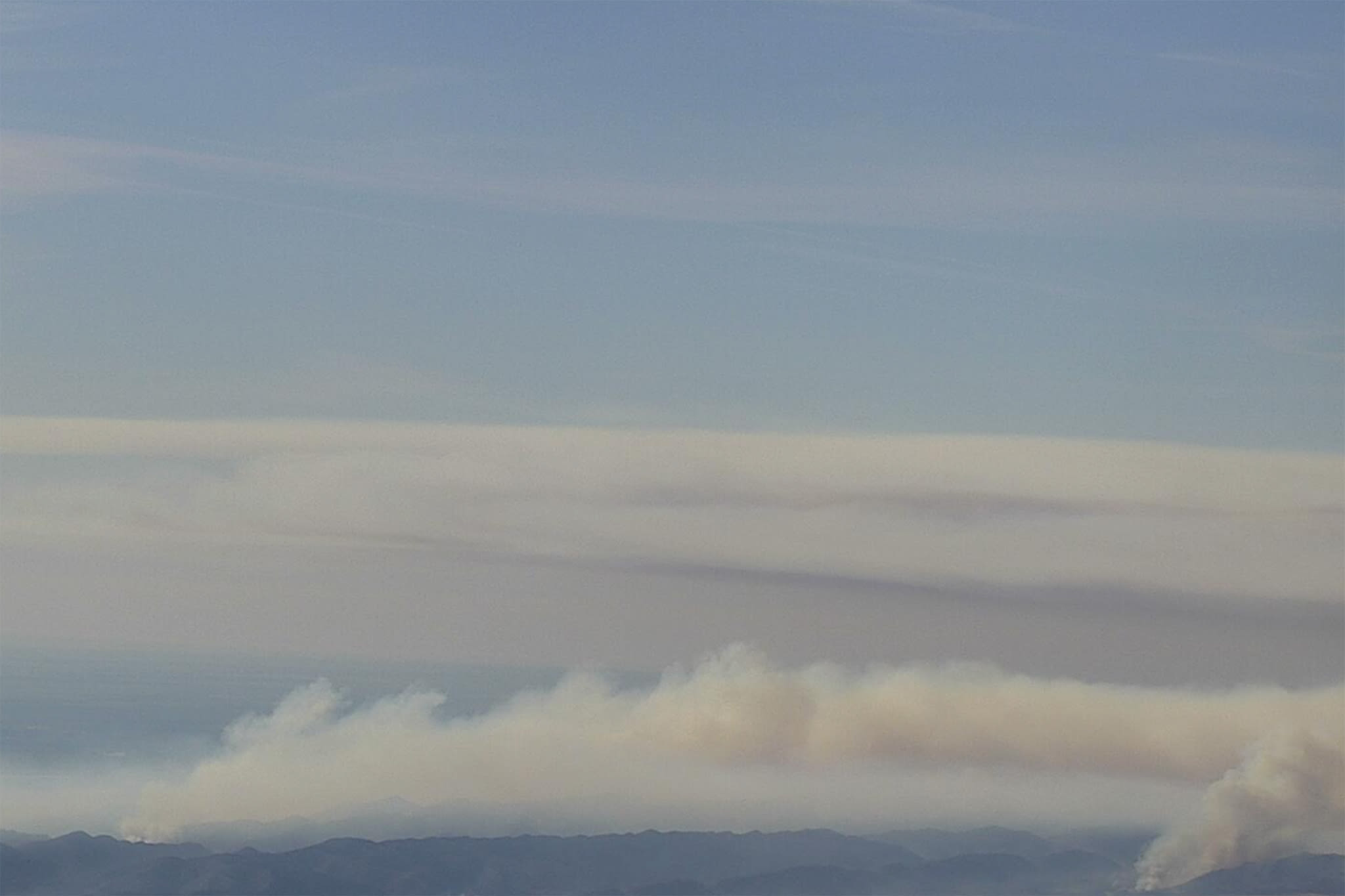 Northern California fire explodes overnight, grows to 10,000 acres