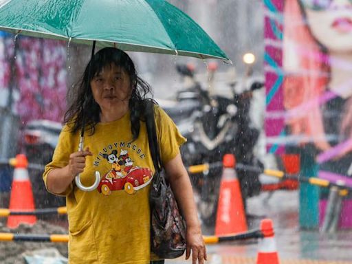 Three dead as Typhoon Gaemi makes landfall in Taiwan