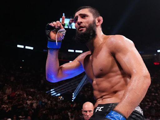 Watch: Khamzat Chimaev Returns To Training After Robert Whittaker Fight Withdrawal; Shows off Unique Workout