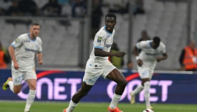 Palace sign Senegal's Sarr from Marseille