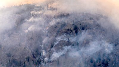 Eastern flank of Shetland Creek fire dies down, but homes still at risk elsewhere: BCWS - Merritt Herald