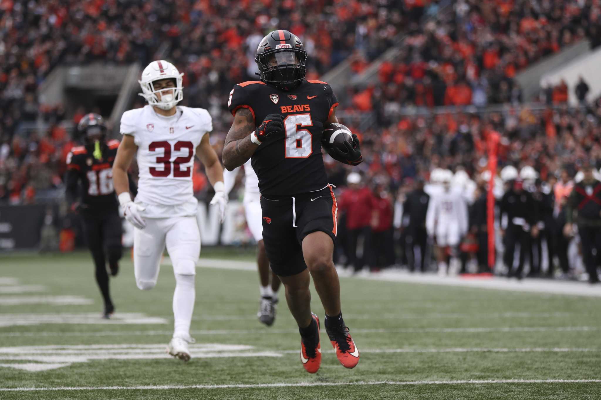 Oregon State and Washington State face player exodus amid realignment