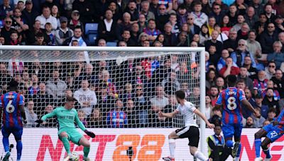 Liverpool squeeze past Palace but Allison limps off at Selhurst Park