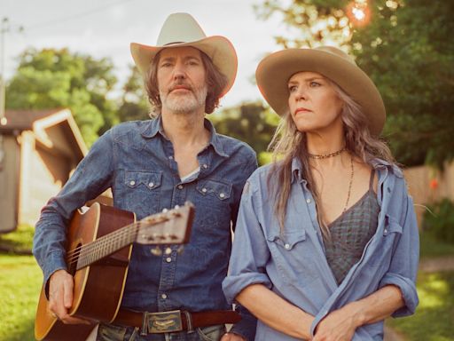 Hear Gillian Welch Sing Lead on First New Song in 13 Years