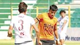 FC Universitario recibe hoy a Royal Pari - El Diario - Bolivia