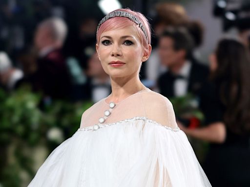 Michelle Williams Debuts New Bright Pink Hair on Met Gala 2024 Red Carpet!