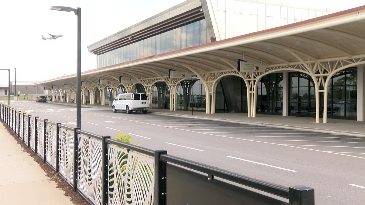 International flights may soon come to Fayetteville airport