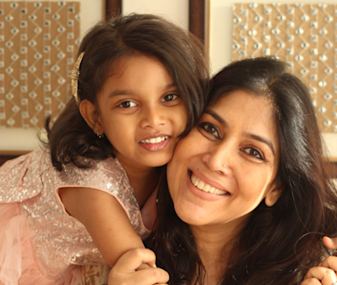 A kid changes your life path, not vice versa: Sakshi Tanwar - Times of India