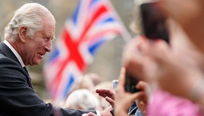 Rei Charles 3º deve retomar funções públicas após anunciar diagnóstico de câncer