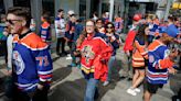 Shania Twain performs, fires up the Edmonton crowd before Game 4 of the Stanley Cup Final