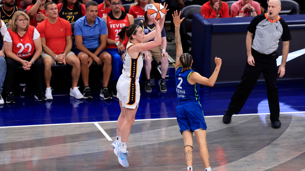 Caitlin Clark rookie scoring record tracker: Indiana Fever star is closing in on making even more WNBA history